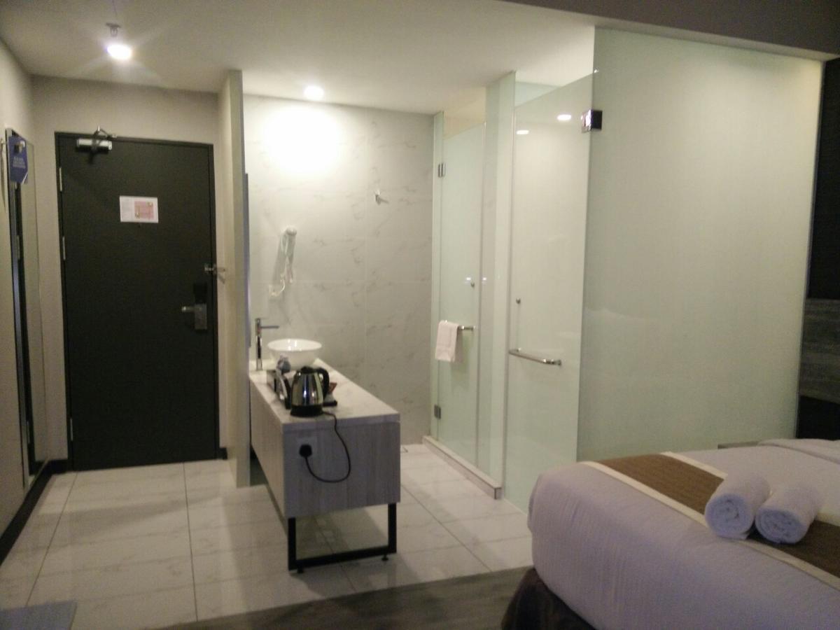 The Leverage Business Hotel Johor Bahru Exterior foto